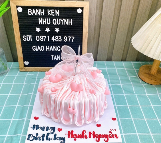 Bánh sinh nhật cho bạn nữ