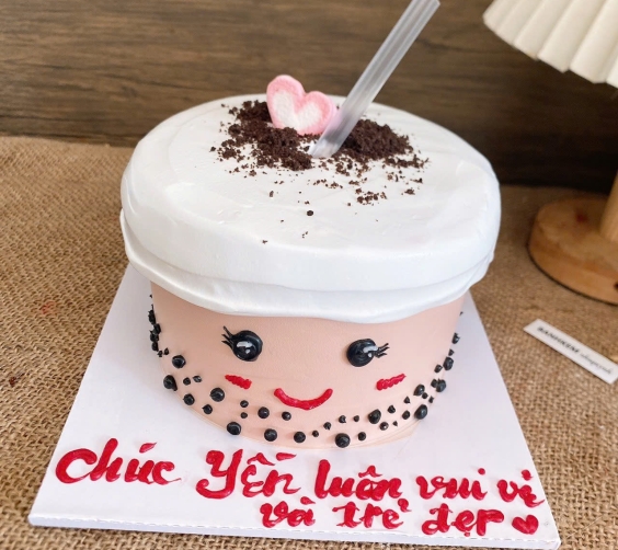 Bánh chúc mừng sinh nhật trà sữa cho bé 