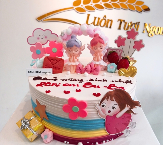 Bánh chúc mừng sinh nhật  thiên thần và đám mây 