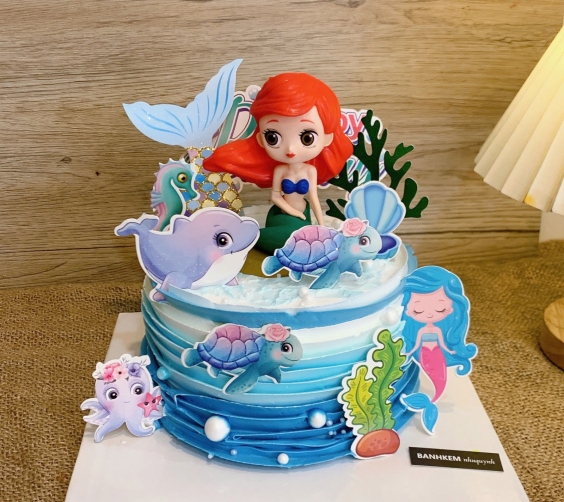 Bánh  sinh nhật nàng tiên cá và đại dương 