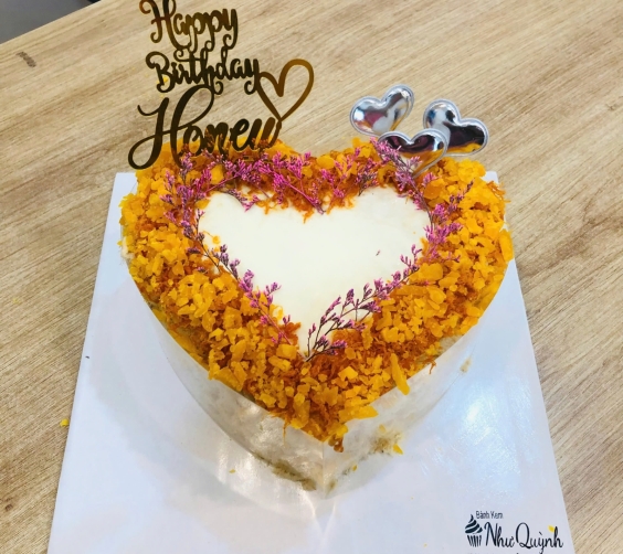 Bánh bông lan trứng muối 