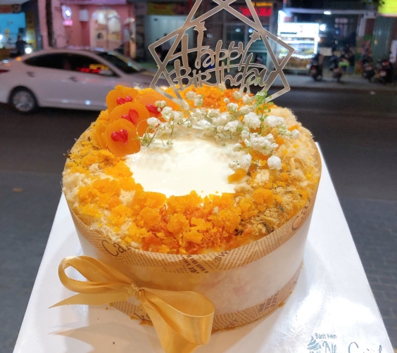 Bánh bông lan trứng muối 