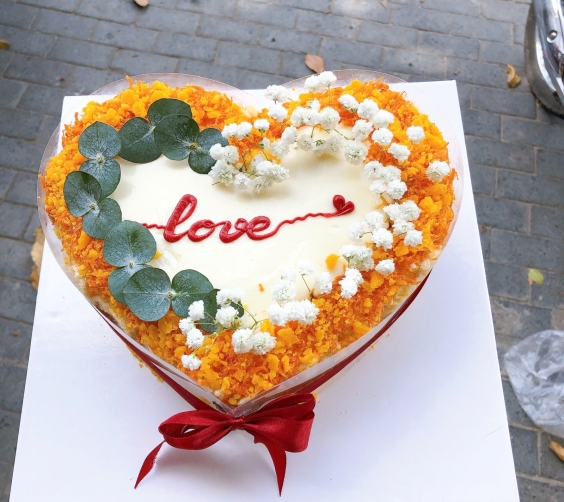 Bánh bông lan trứng muối 