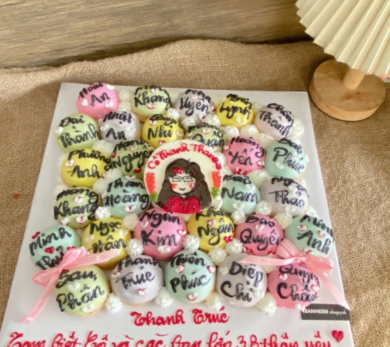 Bánh kem cho cô giáo
